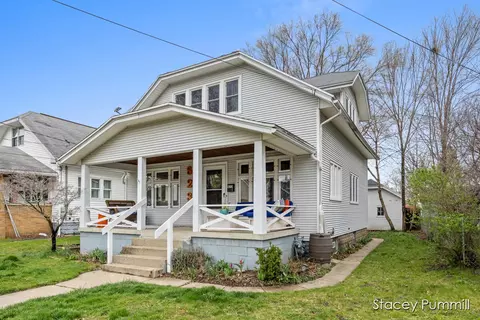 823 Webster, Grand Rapids, MI 49504