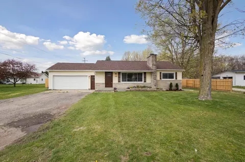 Exterior - 16544 Kellogg, Three Rivers, MI 49093 photo 2 of 8