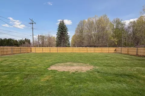 Exterior - 16544 Kellogg, Three Rivers, MI 49093 photo 6 of 8