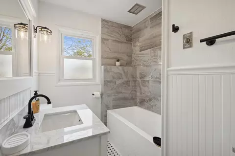 Bath - 16544 Kellogg, Three Rivers, MI 49093 photo 5 of 6