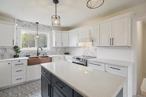 Kitchen - 16544 Kellogg, Three Rivers, MI 49093 photo 1 of 3