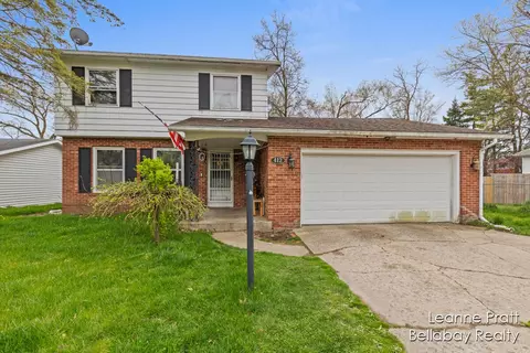 412 W Clinton, Hastings, MI 49058
