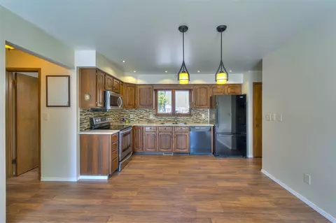 Kitchen - 173 Mohawk, Jackson, MI 49203 photo 2 of 4