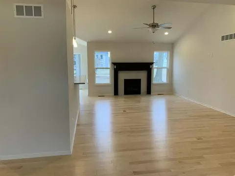 1599 Nicholas, Adrian, MI 49221 photo 7