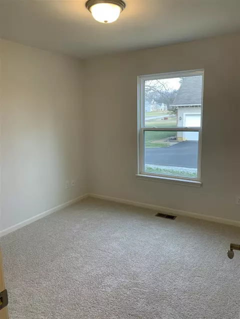 1599 Nicholas, Adrian, MI 49221 photo 20