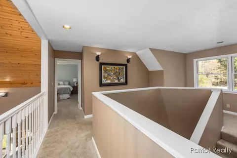Entry Way - 1516 Gardner, Newaygo, MI 49337 photo 2 of 2