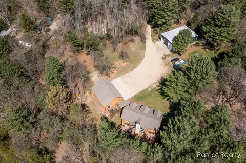 View/Area - 1516 Gardner, Newaygo, MI 49337 photo 7 of 11