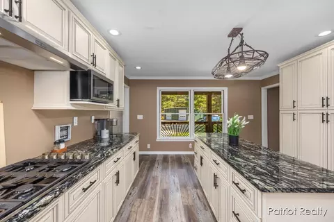 Kitchen - 1516 Gardner, Newaygo, MI 49337 photo 5 of 6