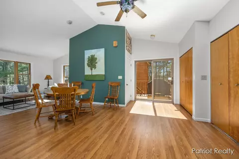Dining - 1516 Gardner, Newaygo, MI 49337 photo 2 of 3