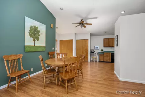 Dining - 1516 Gardner, Newaygo, MI 49337 photo 3 of 3