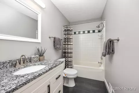 Bath - 1516 Gardner, Newaygo, MI 49337 photo 5 of 5