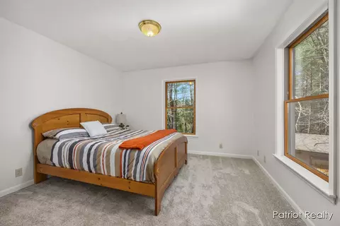Bedroom - 1516 Gardner, Newaygo, MI 49337 photo 7 of 8