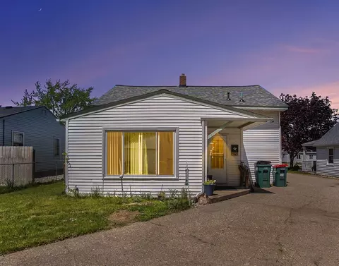 2247 Hughes, Norton Shores, MI 49441