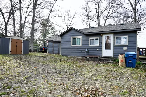 6606 Swallow Dr, Harrison, MI 48625 photo 22