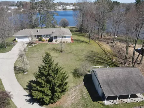 414 W W Ln, Marion, MI 49665