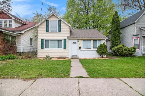 821 Temple, Grand Rapids, MI 49507