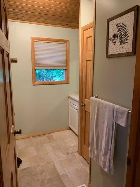 8717 W Edgewater, Baldwin, MI 49304 photo 21