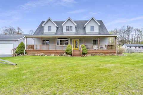 7121 Glendale, Jackson, MI 49201