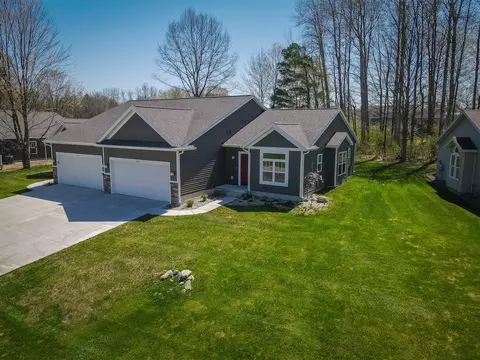 153 W W Crk, Hart, MI 49420