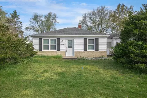 26924 Wilkinson, Edwardsburg, MI 49112