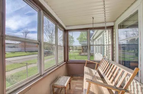 Exterior - 112 N Dwight, Jackson, MI 49202 photo 4 of 12