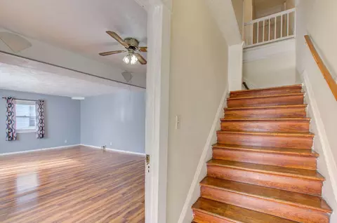 Entry Way - 112 N Dwight, Jackson, MI 49202 photo 1 of 3