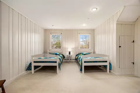 Bedroom - 816 Wooded, Marshall, MI 49068 photo 5 of 7