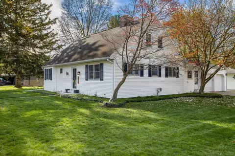 Exterior - 816 Wooded, Marshall, MI 49068 photo 2 of 6