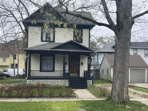 810 Elmwood, Kalamazoo, MI 49007