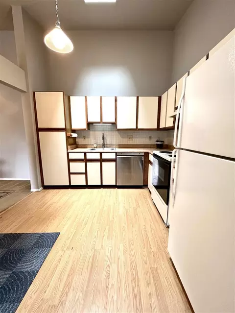 Dining - 43628 Arbor #110, Canton, MI 48188 photo 4 of 5