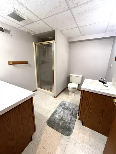 Bath - 43628 Arbor #110, Canton, MI 48188 photo 3 of 4
