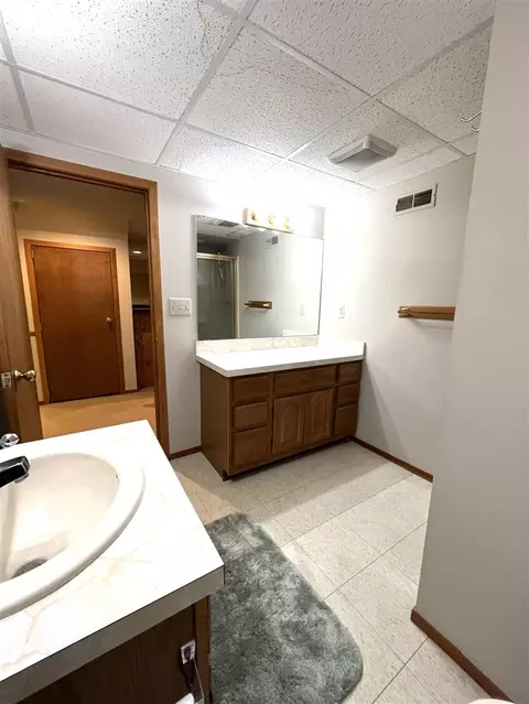 Bath - 43628 Arbor #110, Canton, MI 48188 photo 4 of 4