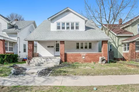 745 Lyon, Grand Rapids, MI 49503