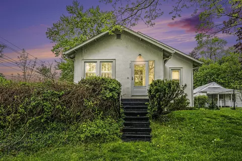 3130 Ash, Kalamazoo, MI 49001