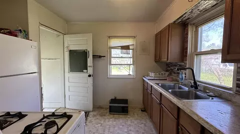 166 Avondale, Jackson, MI 49203 photo 7