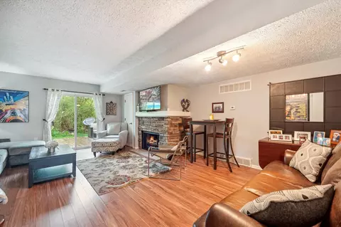 1812 Nemoke, Haslett, MI 48840 photo 6