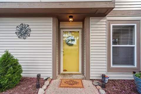 1812 Nemoke, Haslett, MI 48840 photo 4