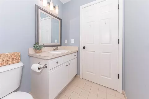 Bath - 162 Burwyck Park, Saline, MI 48176 photo 6 of 6