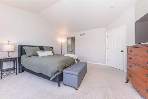 Bedroom - 162 Burwyck Park, Saline, MI 48176 photo 2 of 6