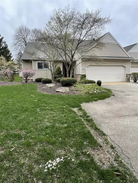7389 Rock Cyn, Byron Center, MI 49315