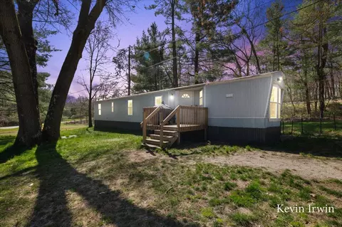 22840 Kendaville, Pierson, MI 49339