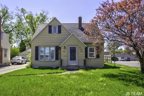 148 W 28th, Holland, MI 49423
