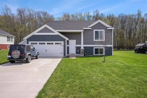 317 Miller, Caledonia, MI 49316