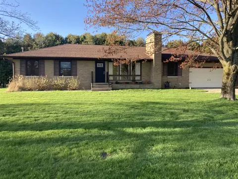 1862 Oak, New Era, MI 49446