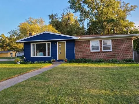 1302 Ravanna, Grand Rapids, MI 49508
