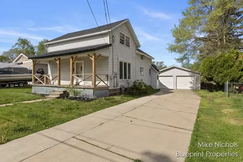 2135 Oregon, Wyoming, MI 49519