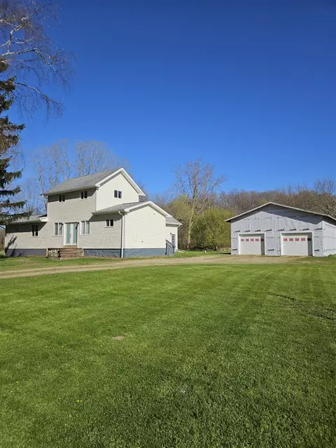 4446 Allegan, Vermontville, MI 49096