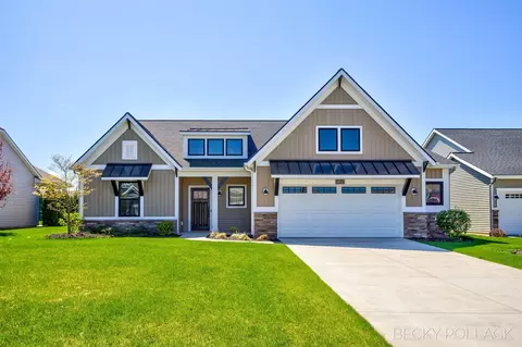 14042 Phoenix, Holland, MI 49424
