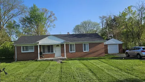21761 N Tuller, Southfield, MI 48076