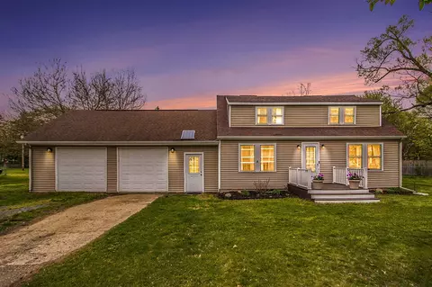 1213 Bacon, Portage, MI 49002